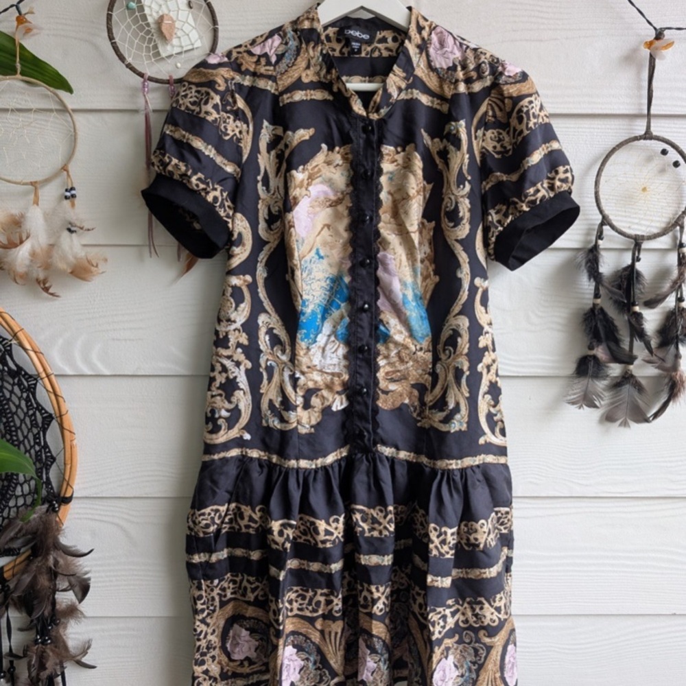 Bebe Elegant Black and Gold Women's Dress in great condition size M. - Picture 4 of 10